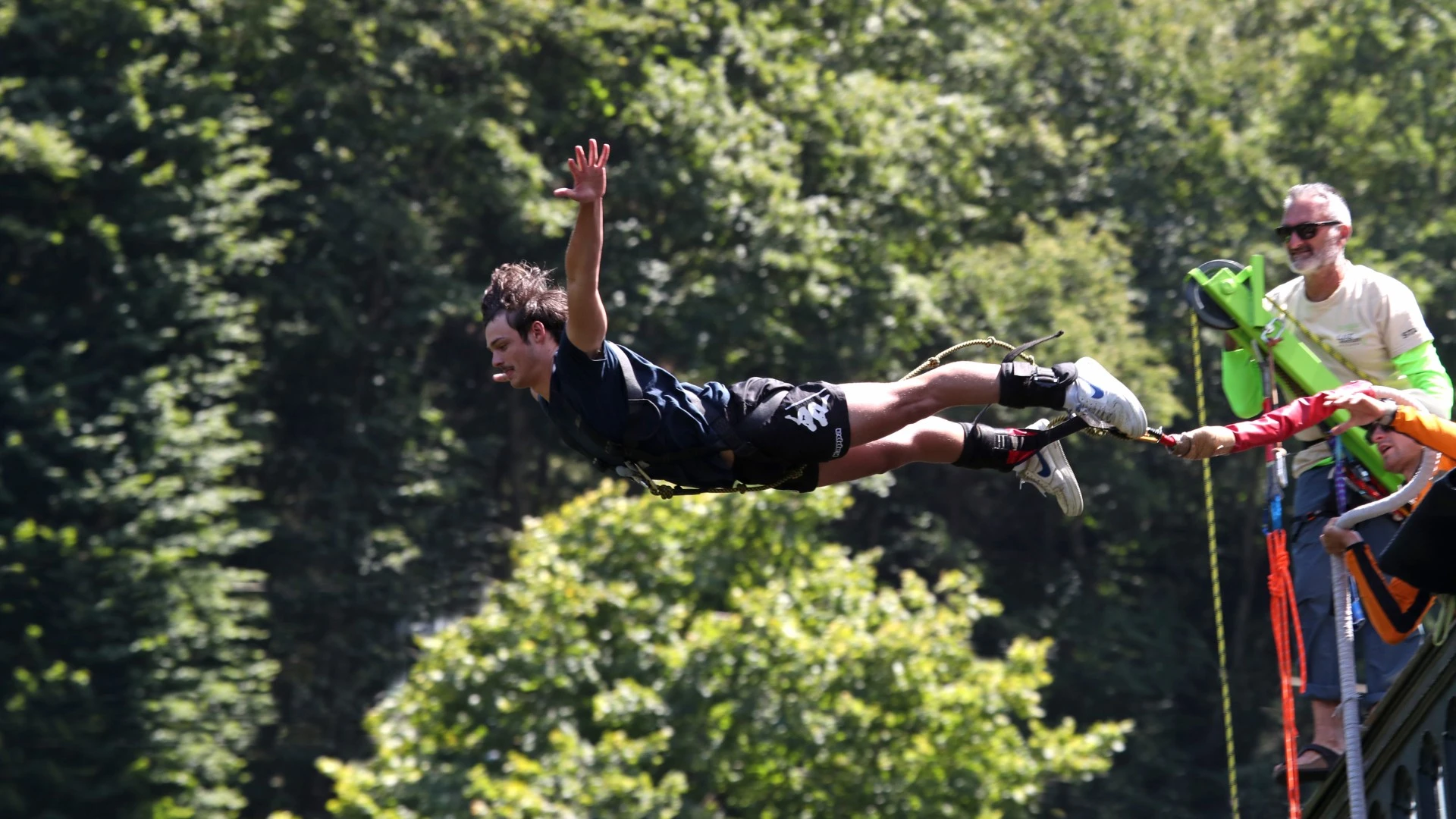 image d'en tête de LuzTyroline - parcours tyrolienne